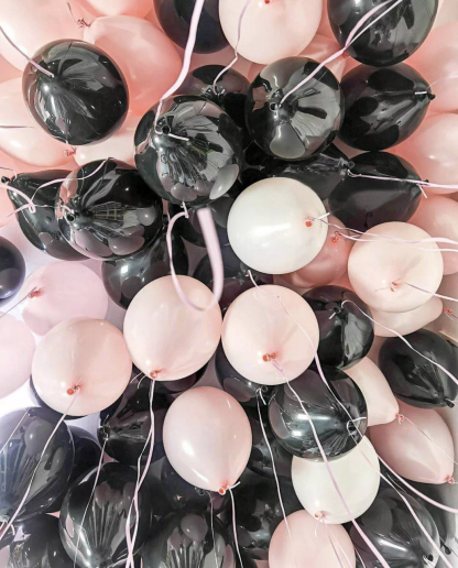 50 шаров с гелием (черные и розовые)